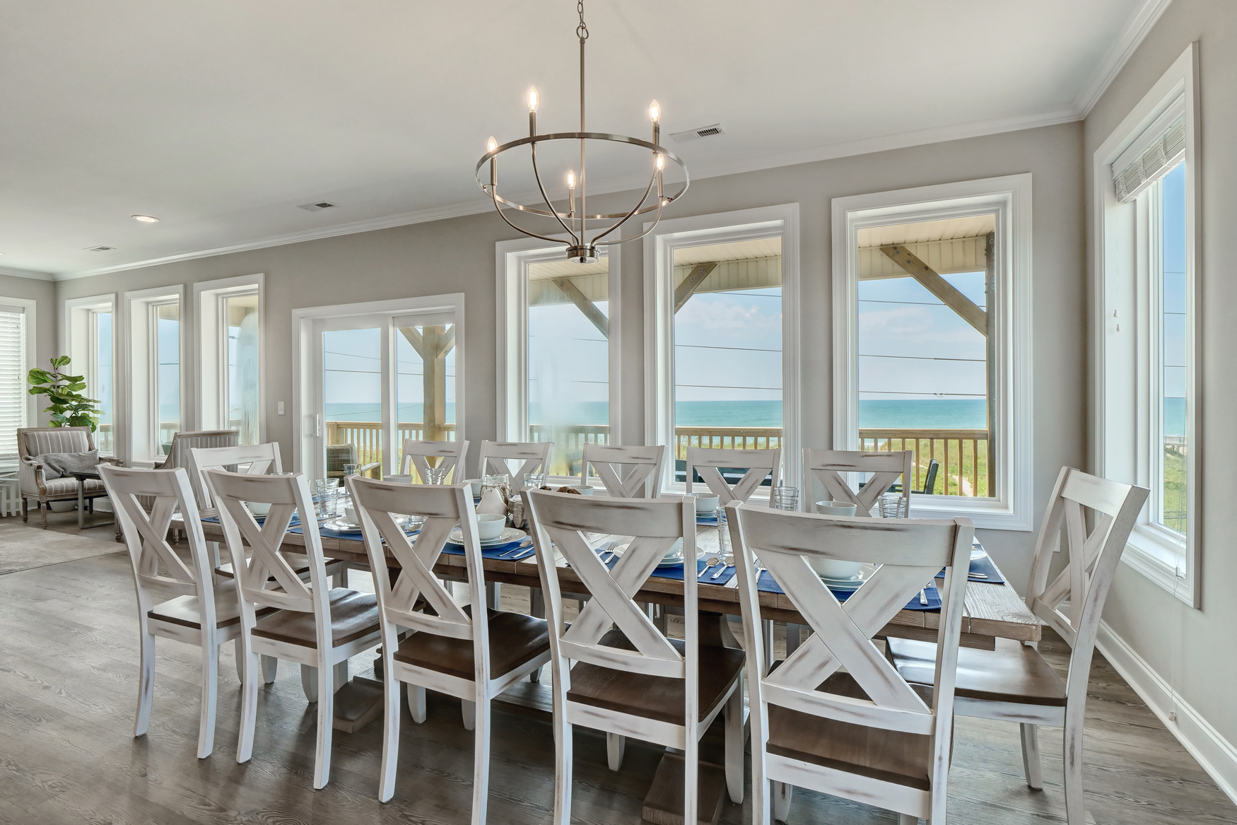 seascapevacationhomes-bluewater-villa-beautiful-dining-room-table-to-all-gather-around-11779
